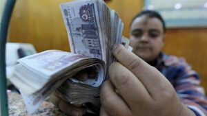 Read more about the article التضخم السنوي في مصر يتراجع لأول مرة في 10 أشهر